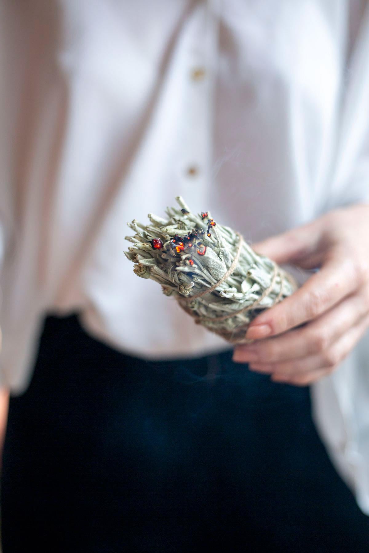 Adaçayı Bitkisel Tütsü Demeti