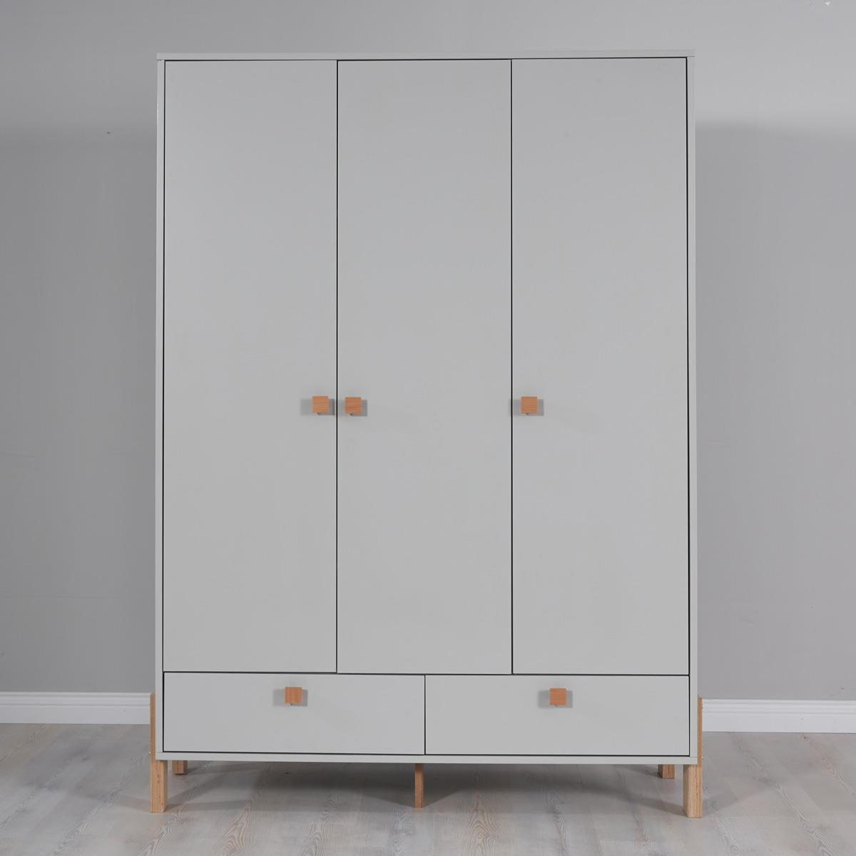 Cloud Nine Üç Kapılı Gardırop