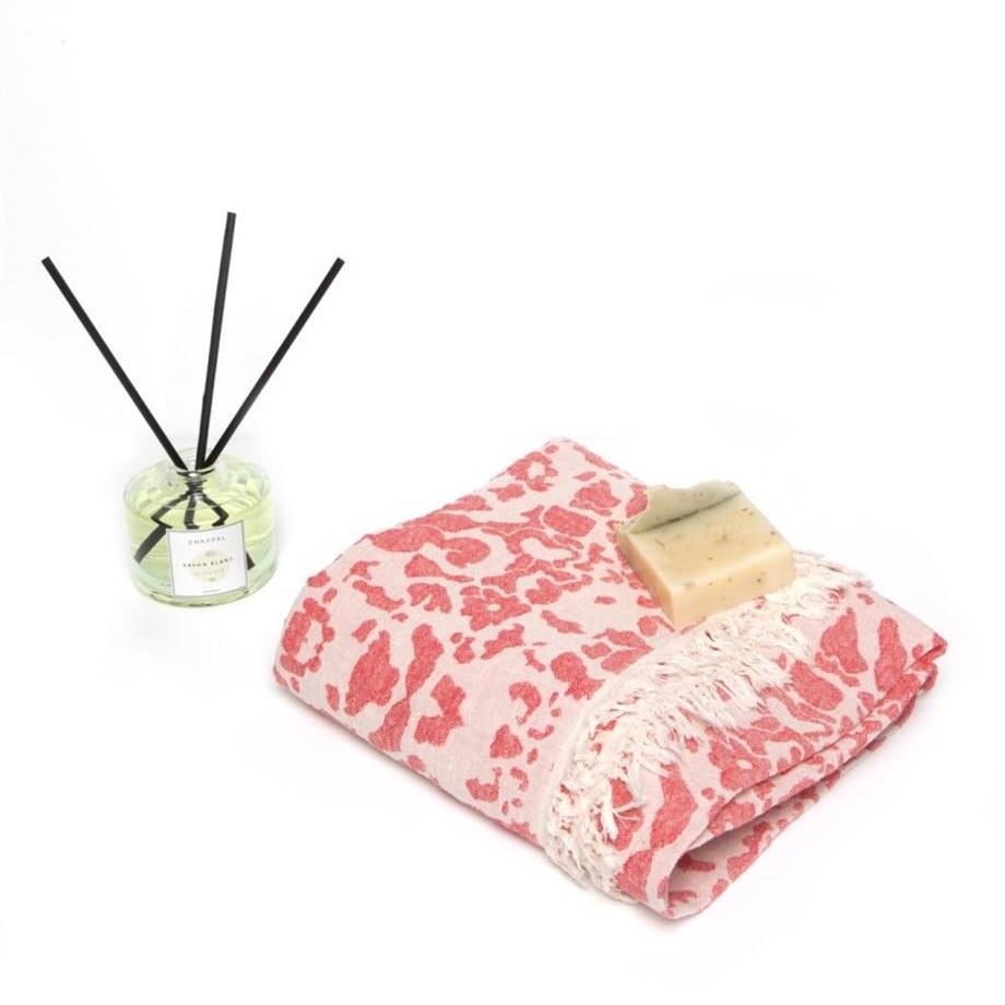 Jacquard Sofa Throw Red