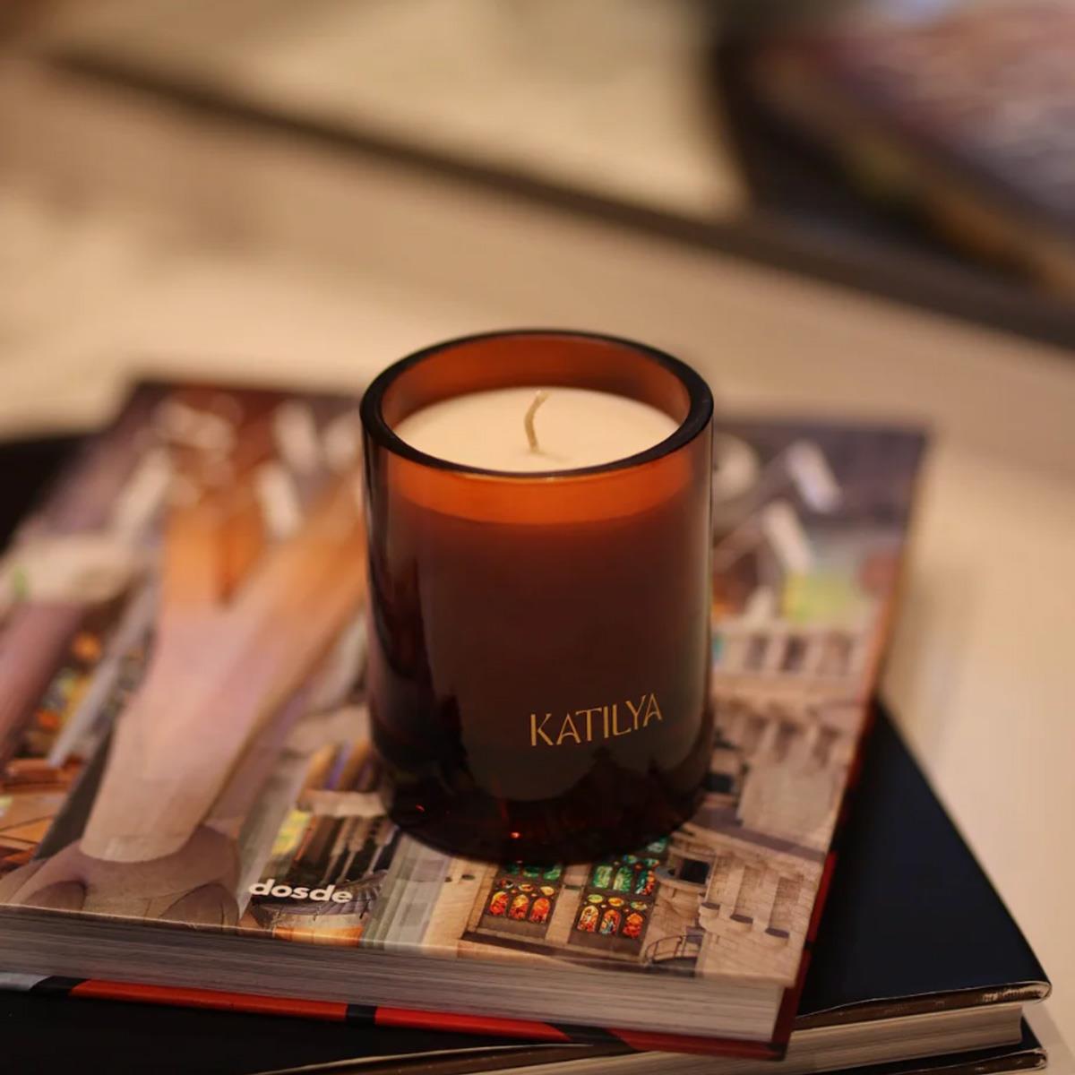 Komika Soya Wax Aromaterapi Mumu (El Yapımı Cam, 220g)