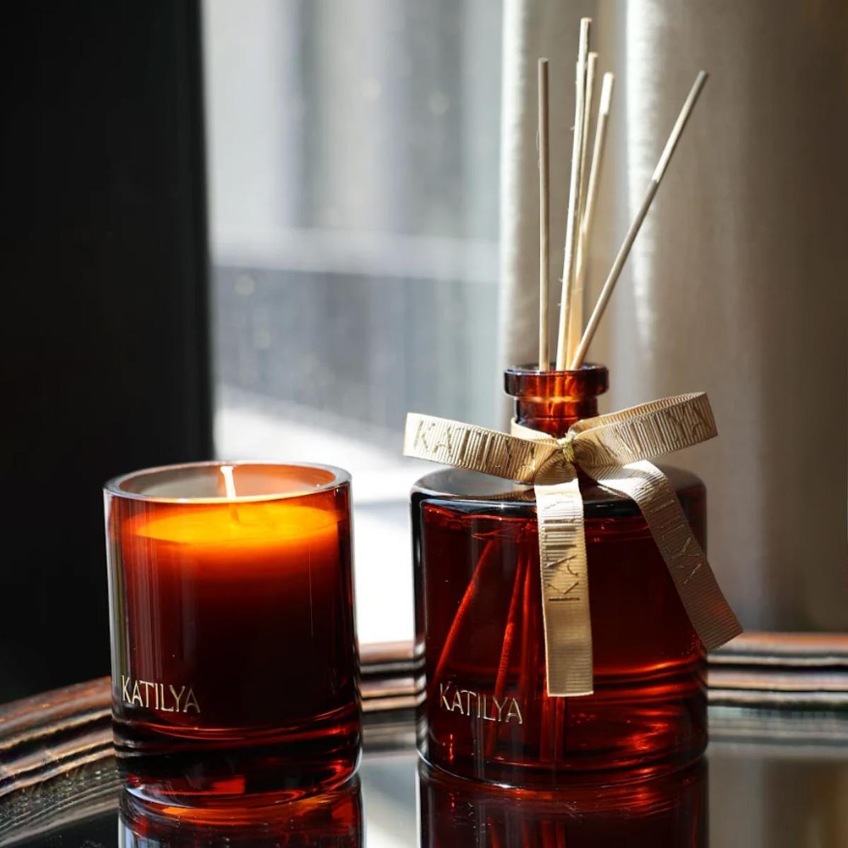 Komika Soya Wax Aromaterapi Mumu (El Yapımı Cam, 220g)