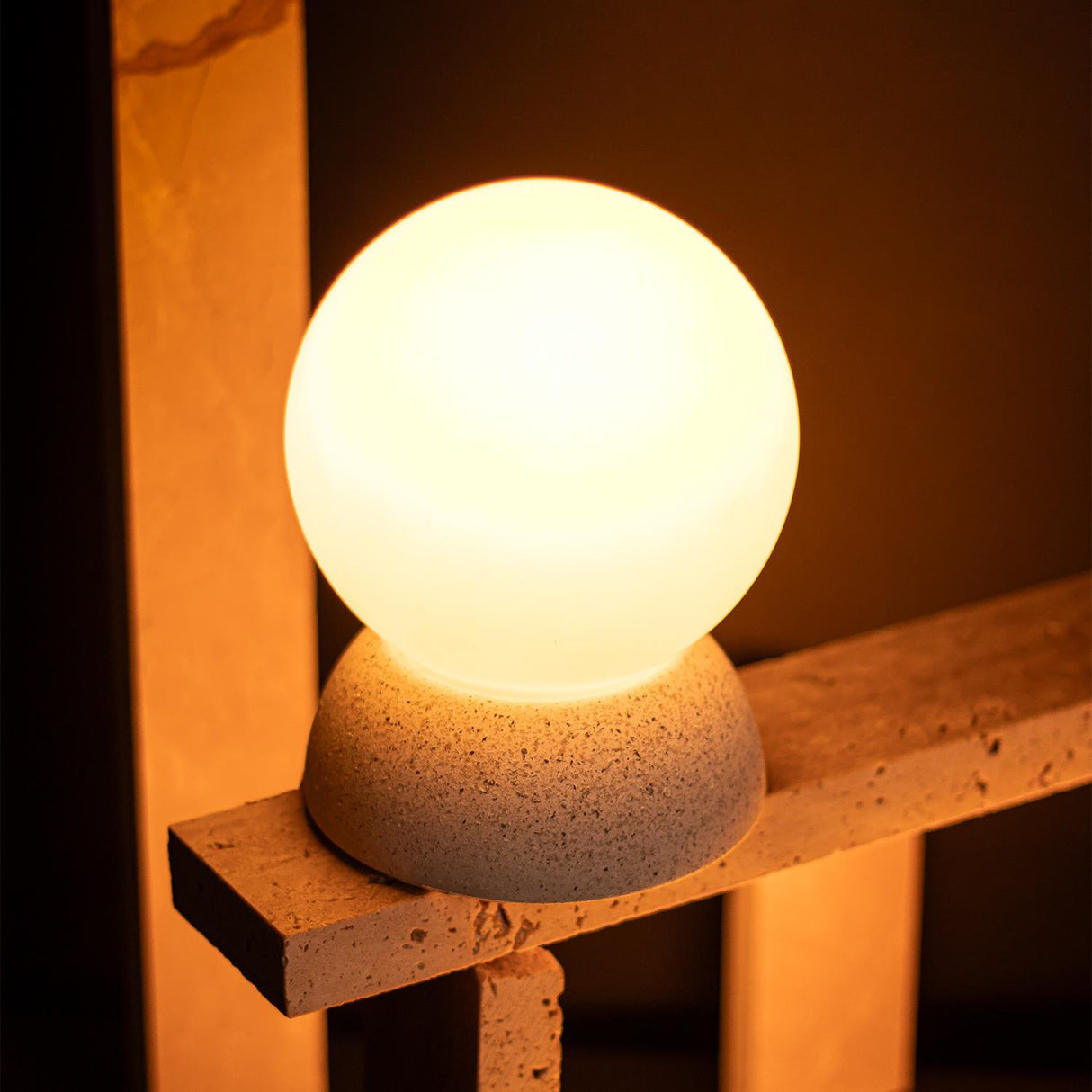 LIA Dekoratif Beton Lamba - Kablolu (Led Ampül Hediyeli)