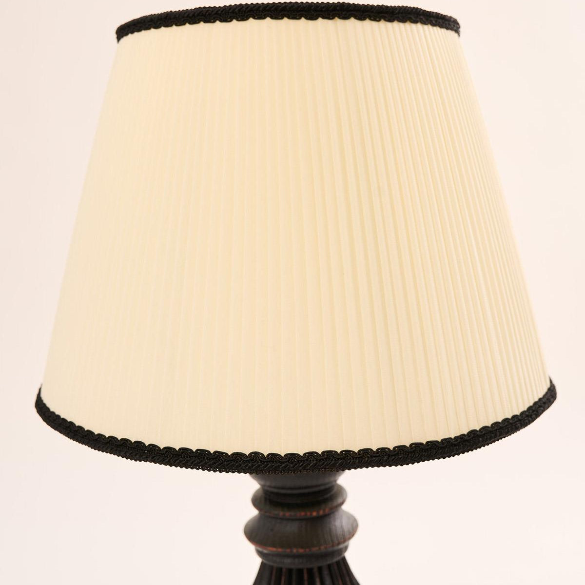 Palma Carbon Abajur