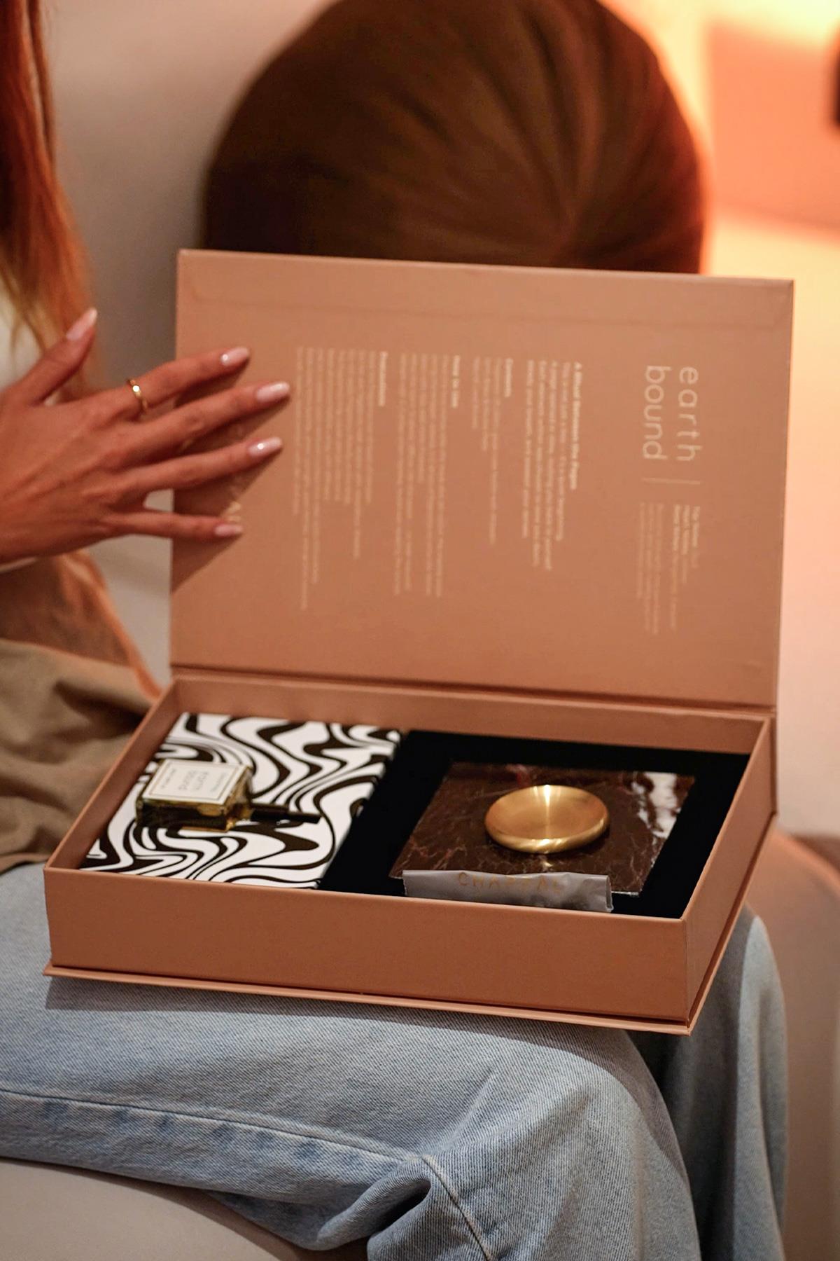 Scent Book Earth Bound