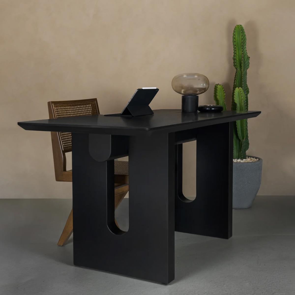 Tebu Table Black