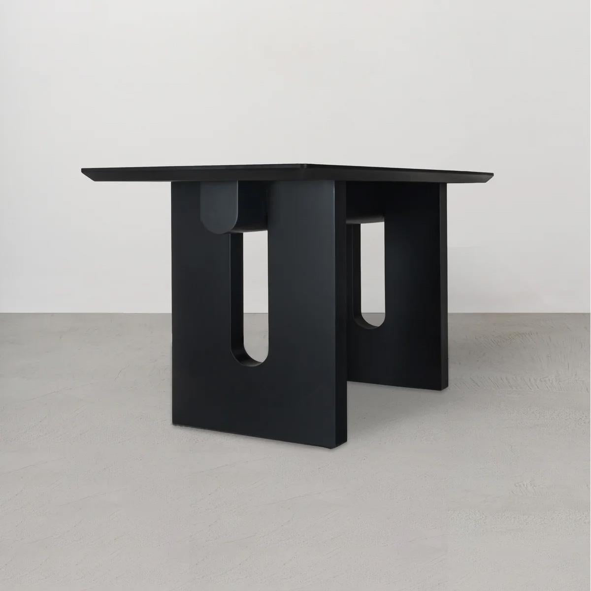 Tebu Table Black