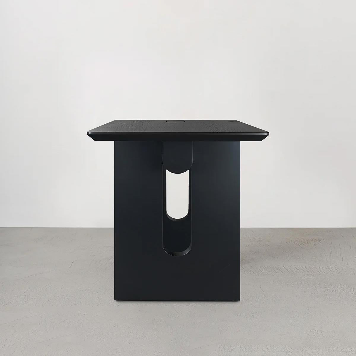 Tebu Table Black