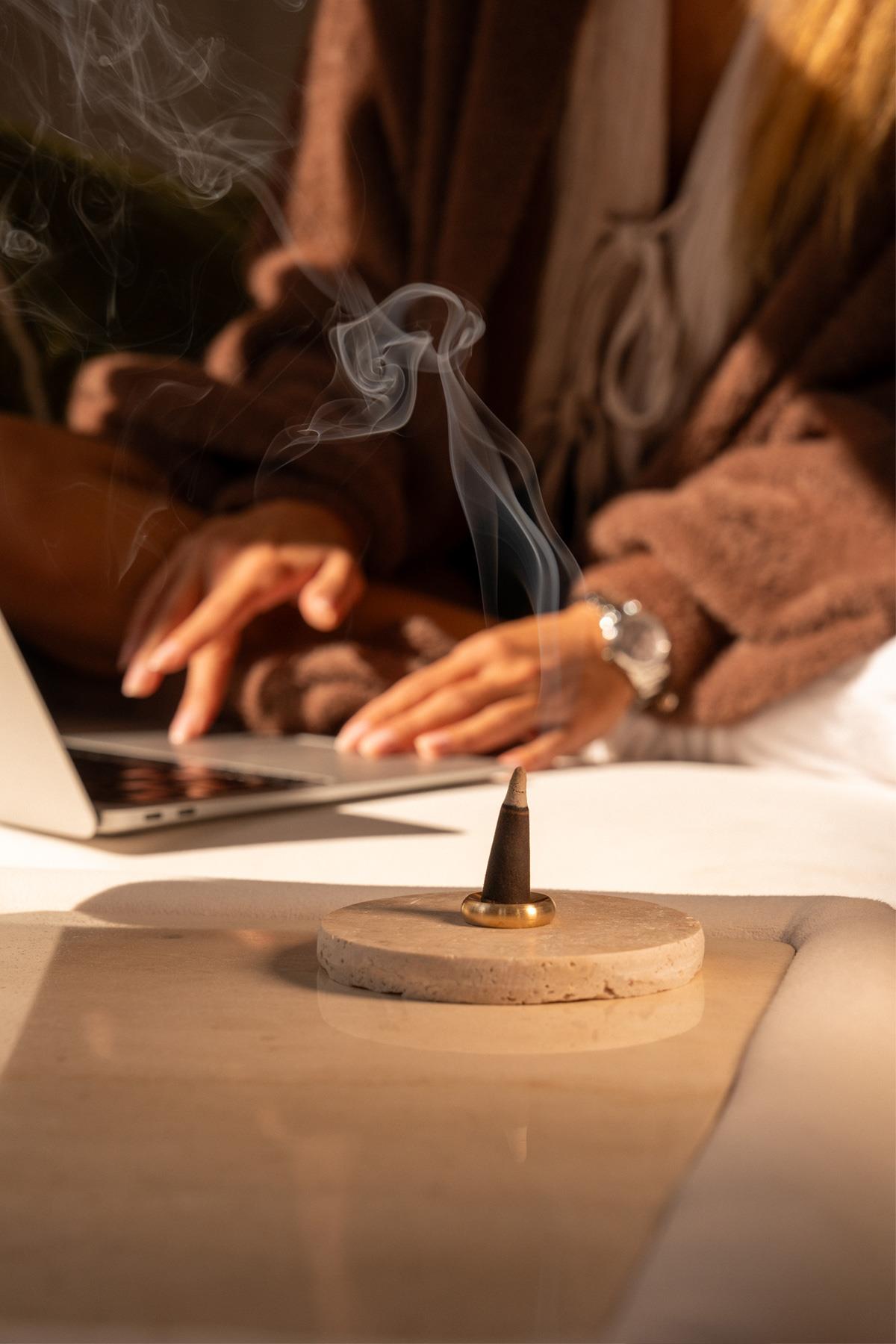 Traverten Konik Tütsülük