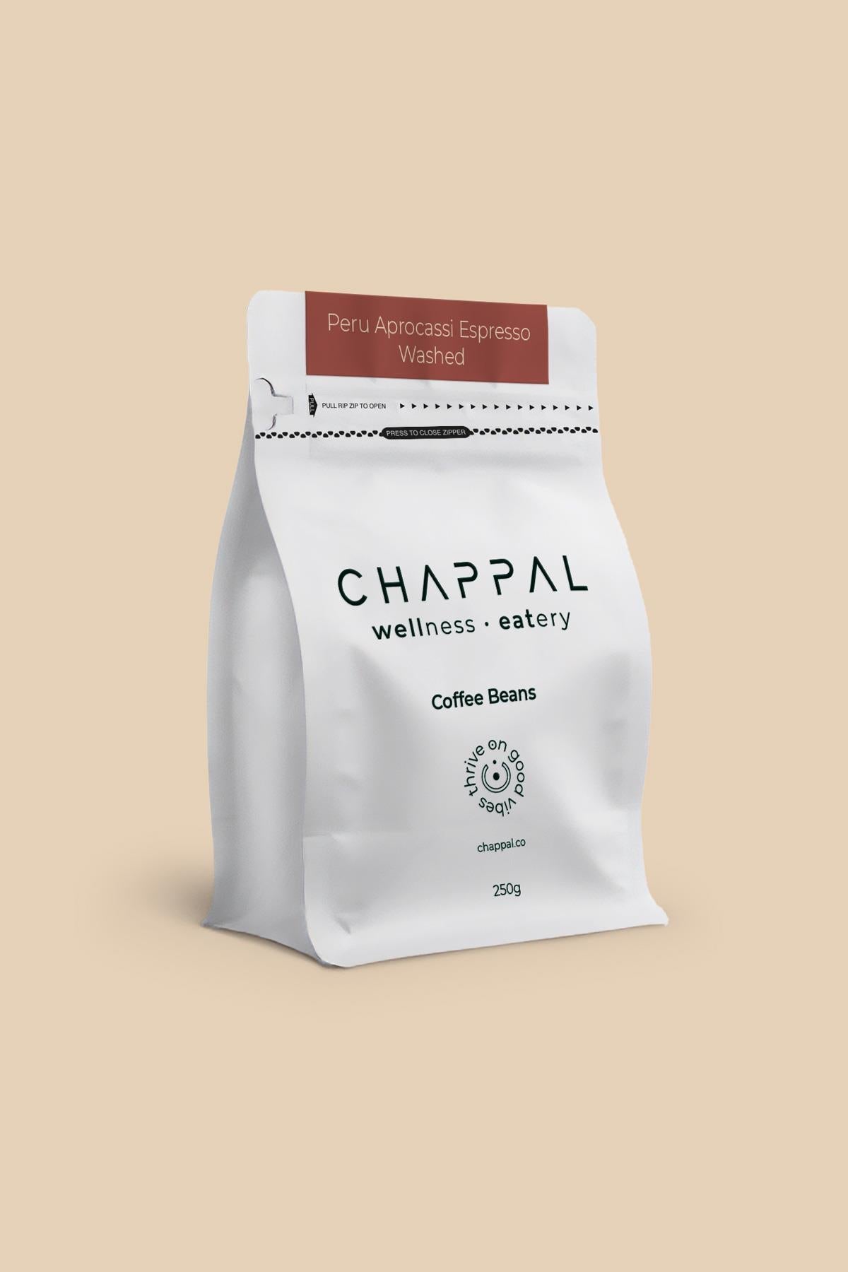 Peru Aprocassi Espresso Washed kahve çekirdeği paketinin ön görünümü