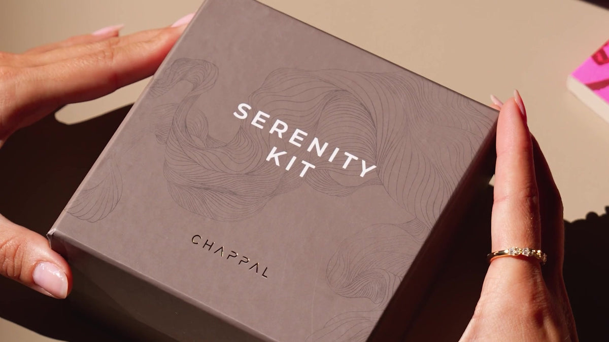 Serenity Kit kutusu açılıyor, tütsü yerleştirilip yakılıyor