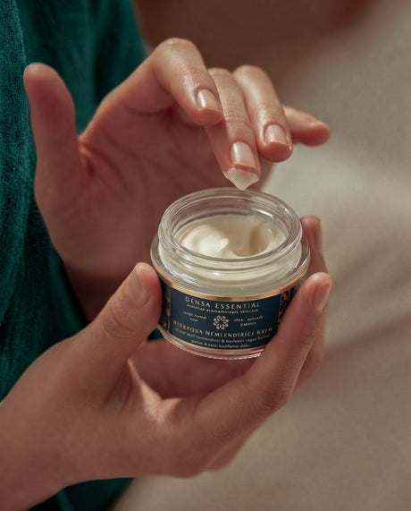 HydrAqua Nemlendirici & Besleyici Krem 50 ml