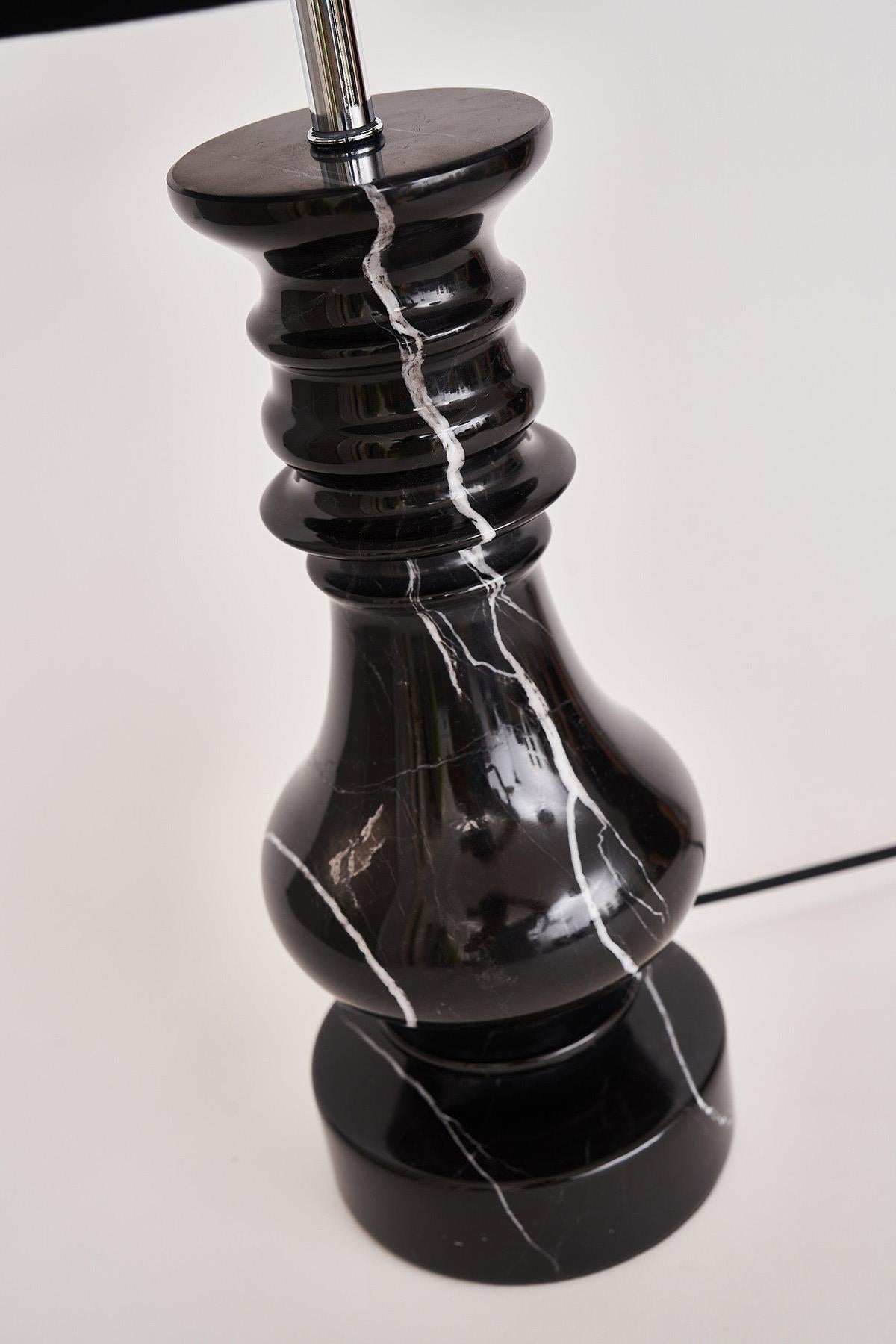 Noir Toro Mermer Abajur