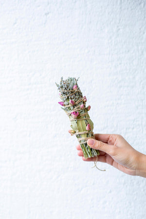 Sakinleştirici Bitkisel Tütsü Demeti