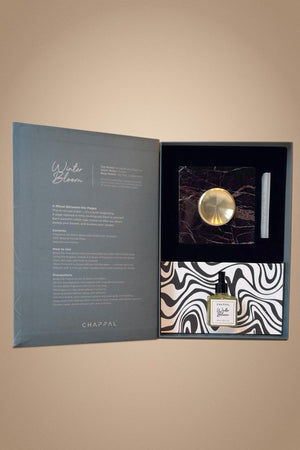 Scent Book Winterbloom