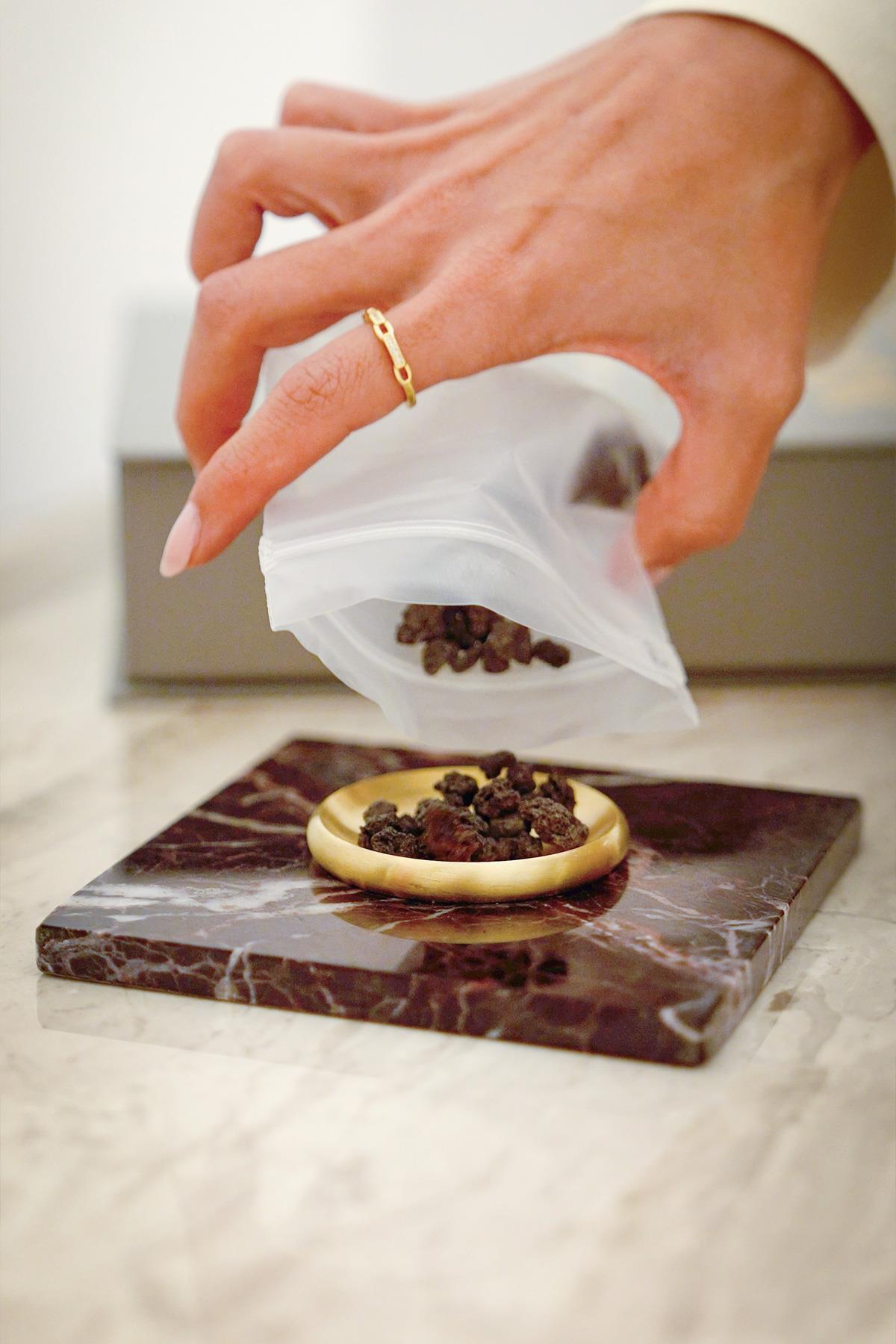 Scent Book Winterbloom