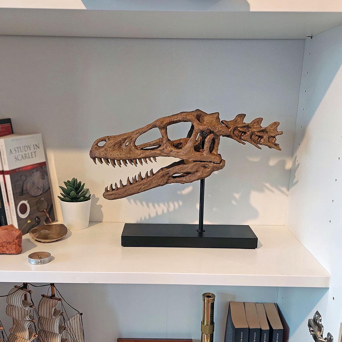 Velociraptor (Omurgalı) Seramik Heykel