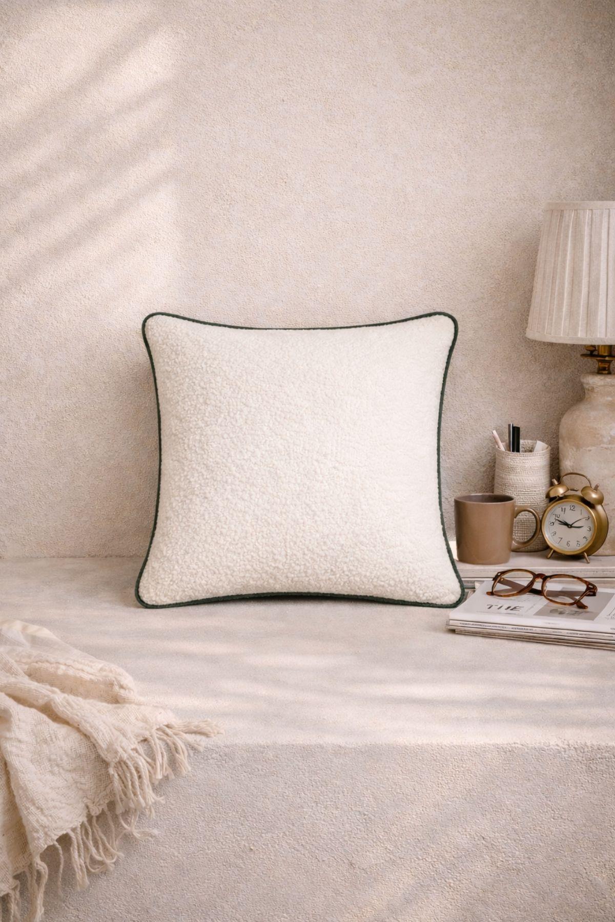 Yeşil Biyeli Beyaz Teddy Kırlent